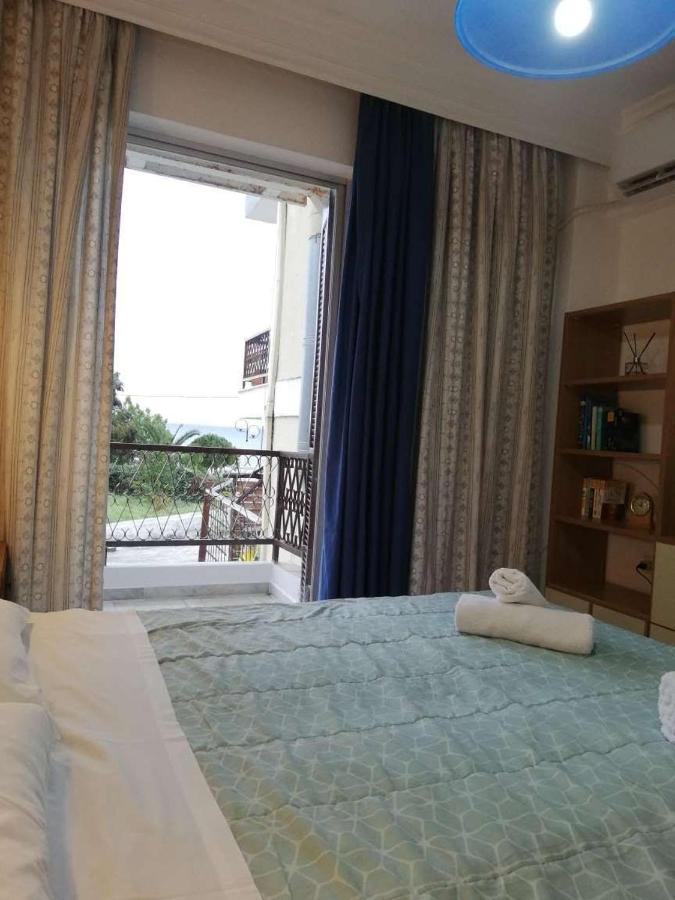 Kariani Beach Apartment ภายนอก รูปภาพ