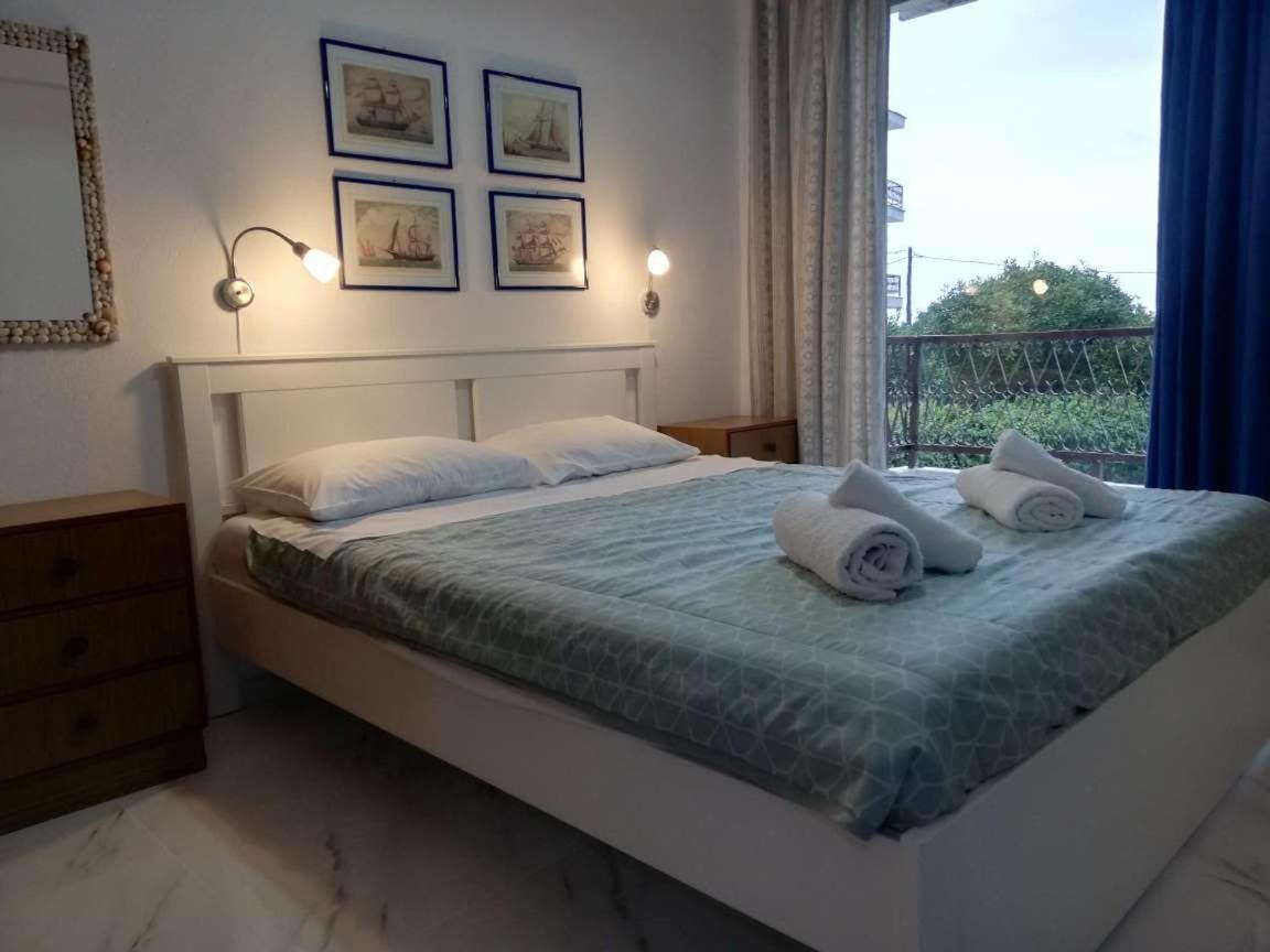 Kariani Beach Apartment ภายนอก รูปภาพ